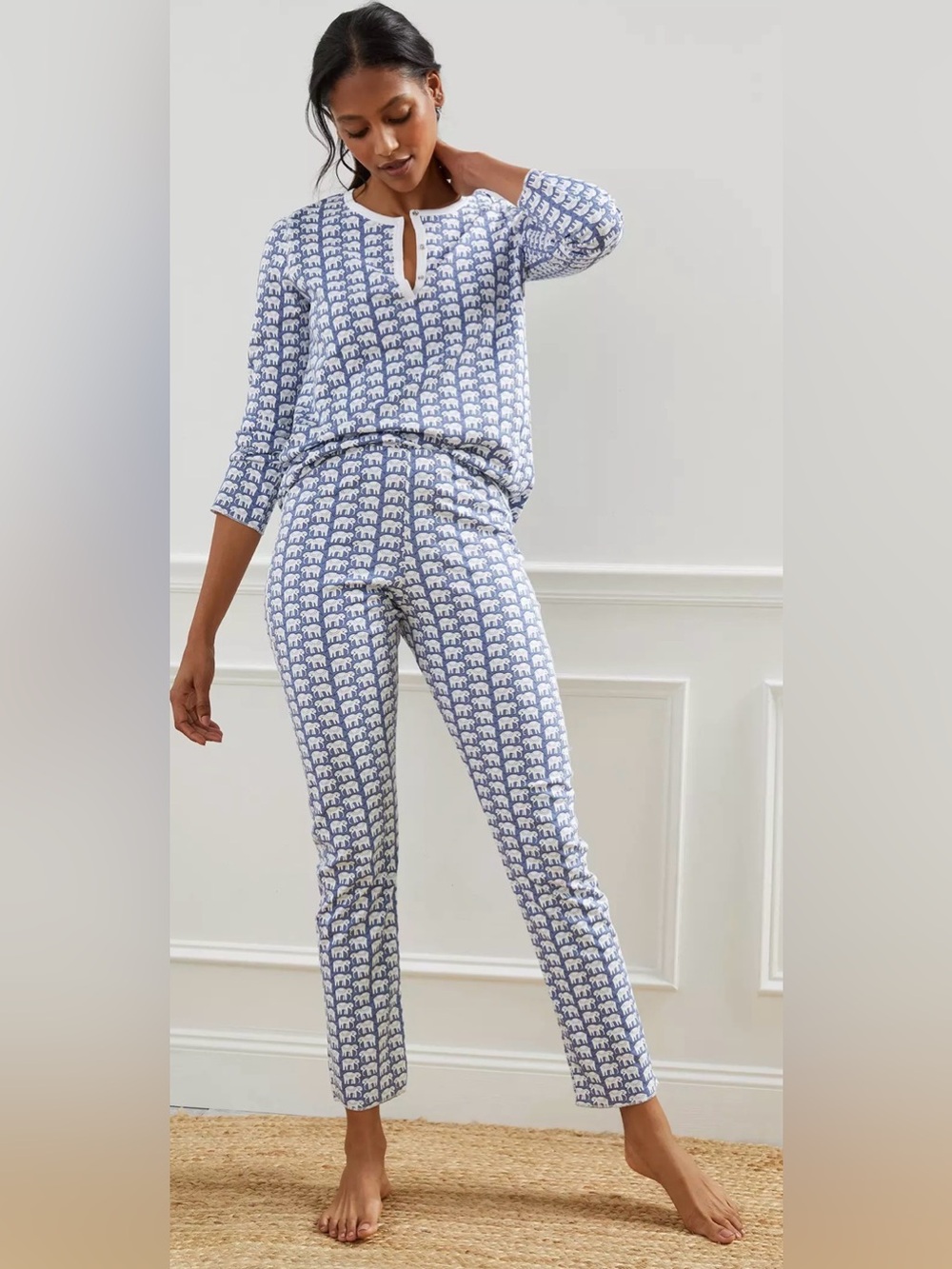 Roller Rabbit NWT Hathi Pajama Set